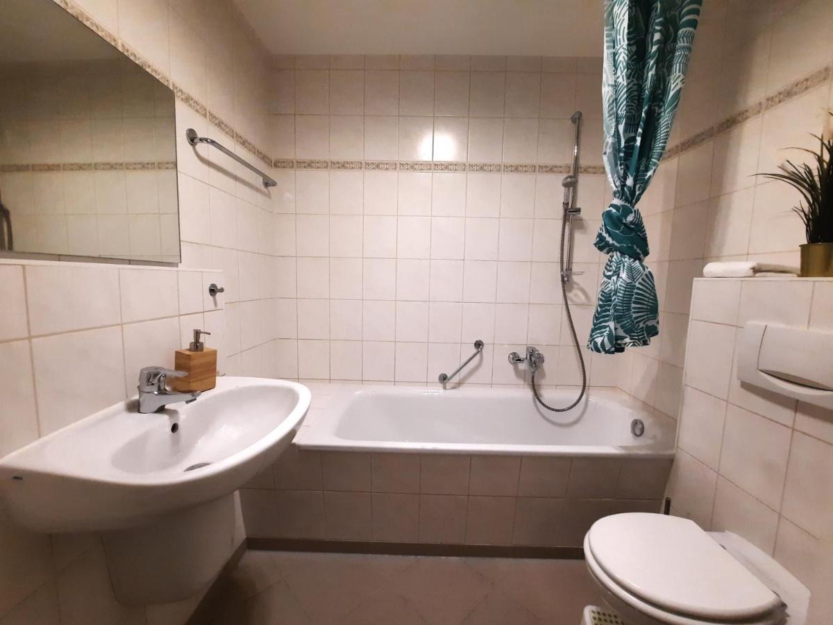 Ruhiges Hinterhof Apartment Im Herzen Der Neustadt Dresden Exterior foto